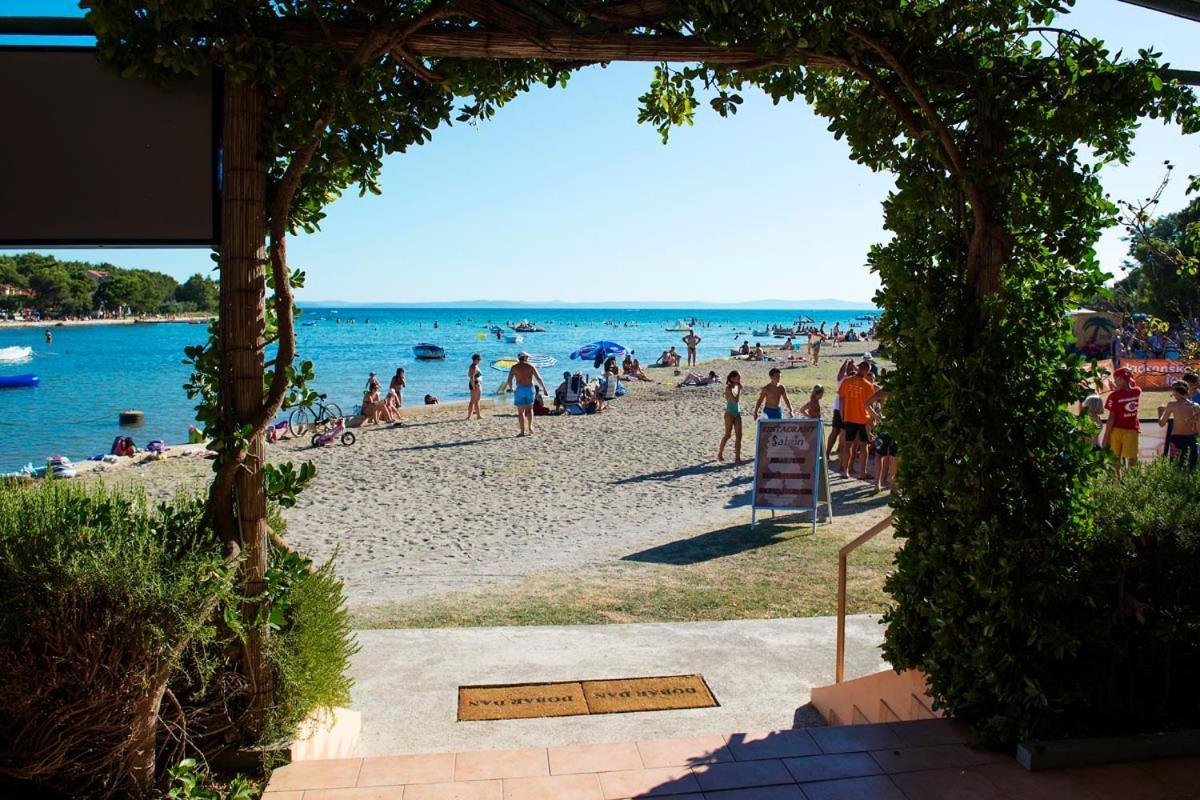 Villa Flora Maris Apartments Privlaka  Bagian luar foto