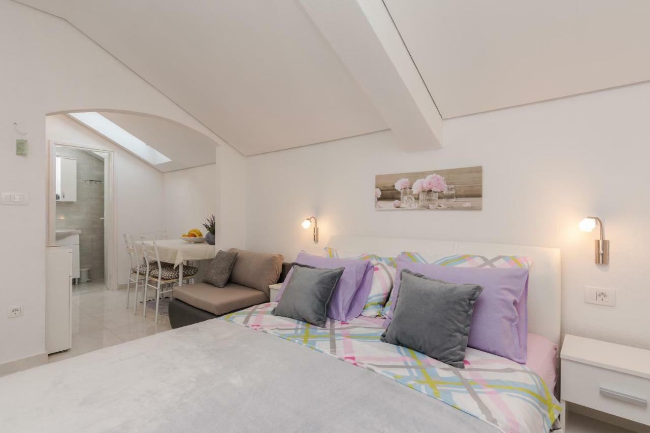 Villa Flora Maris Apartments Privlaka  Ruang foto